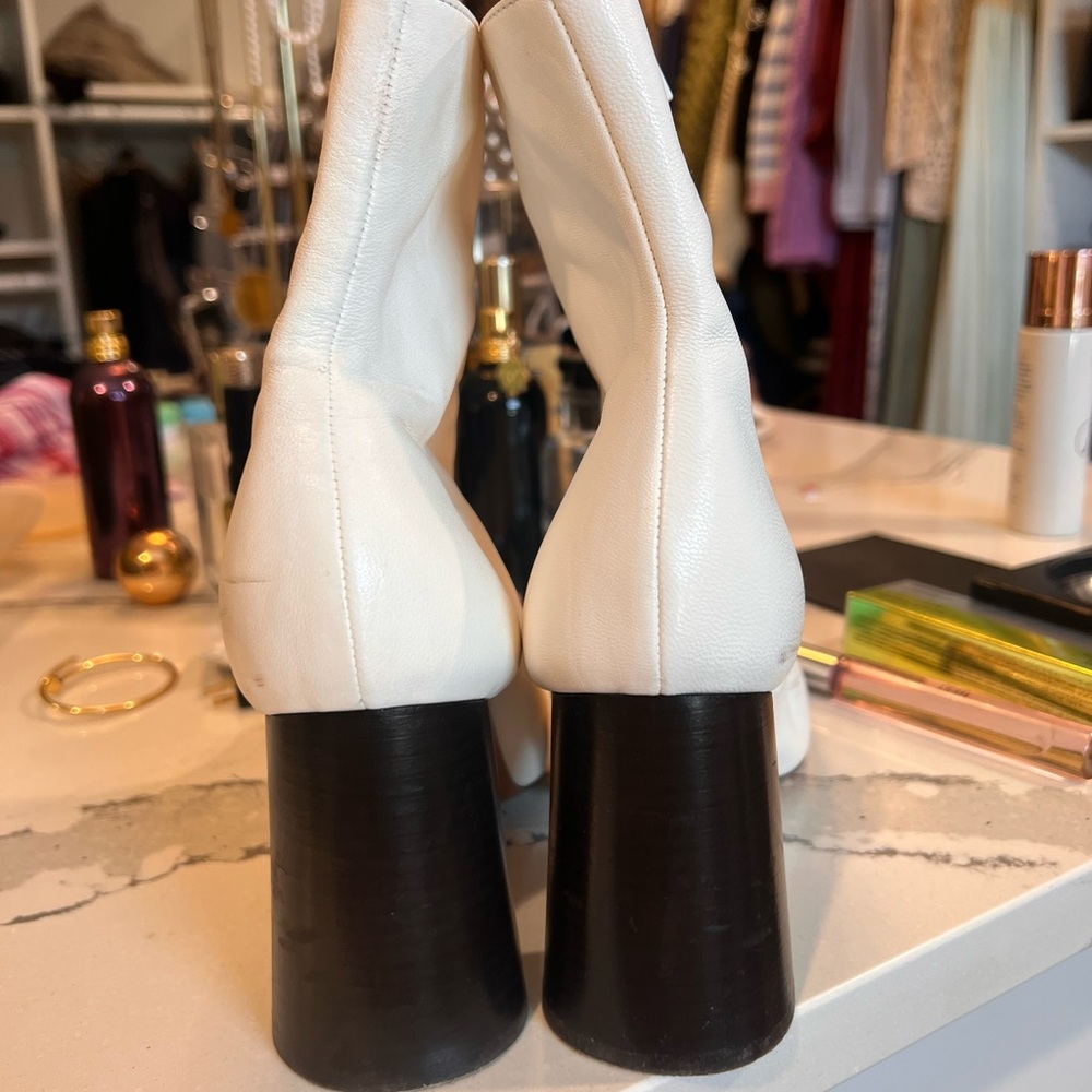 Celine White Heeled Boots - Picture 2 of 7